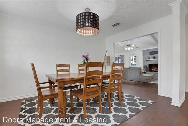 Foto del edificio - 4 br, 2 bath House - 4306 59th Street