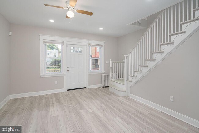 Building Photo - 5578 Blakemore St