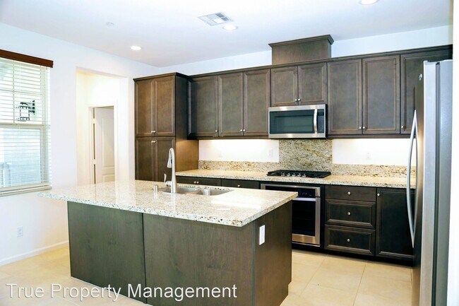 Building Photo - 2 br, 2.5 bath House - 159 Jaripol Circle