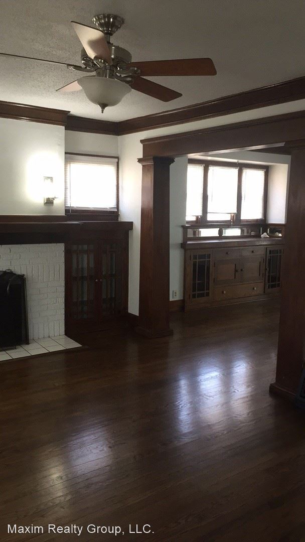 Building Photo - 3 br, 2 bath House - 3027 Myrtle Ave