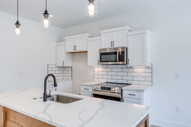 Photo - 8541 W 37th St N (Wichita, KS) Townhome