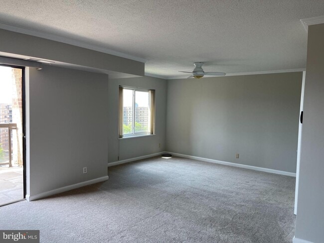 Building Photo - 8350 Greensboro Dr