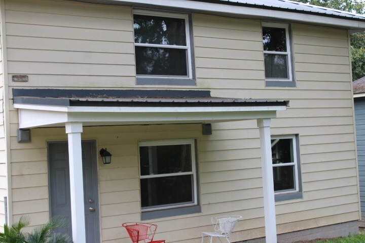 Foto del edificio - 2/1 Downtown Marianna Apartment