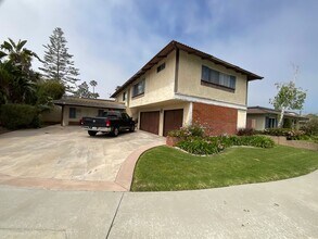 Building Photo - 16581 Le Grande Ln