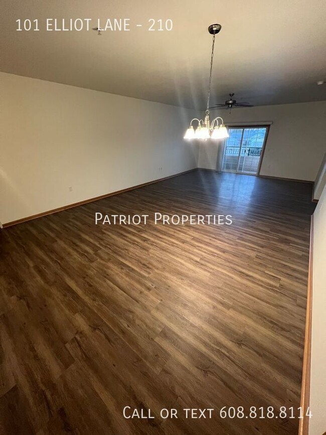 101 Elliott Ln Unit 210, Oregon, WI 53575 Room for Rent in Oregon, WI