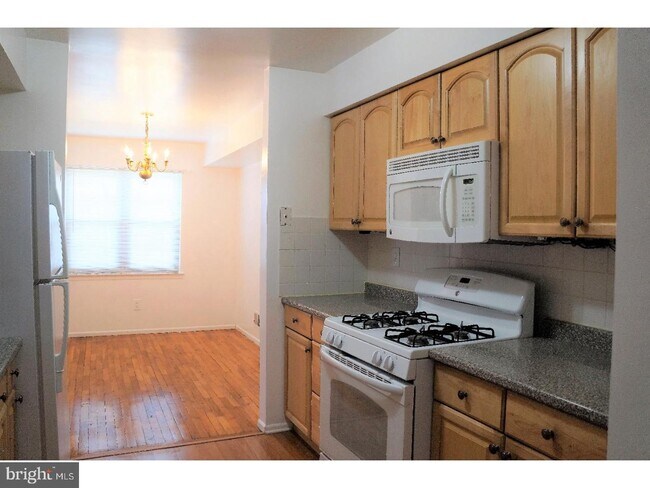 Building Photo - 1724 Country Mill Dr