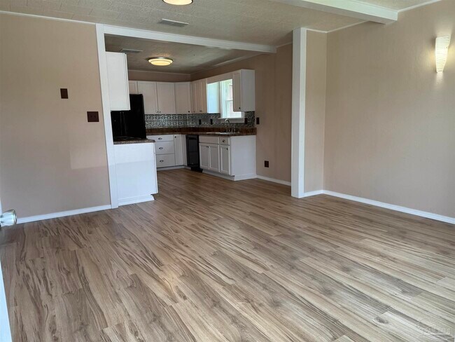 Foto del edificio - 1310 El Dorado Dr