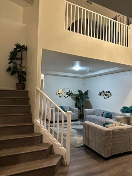 Foto del edificio - 6424 N Florence Ave