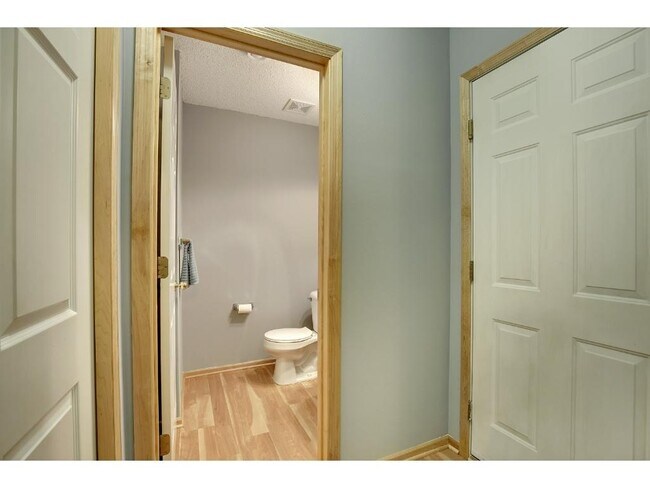 Half bath - 15445 Frost Path