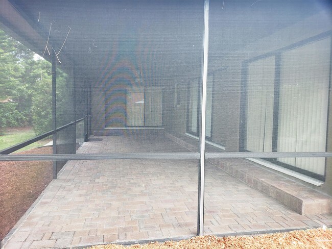 Foto del edificio - 4726 Sheffield Rd