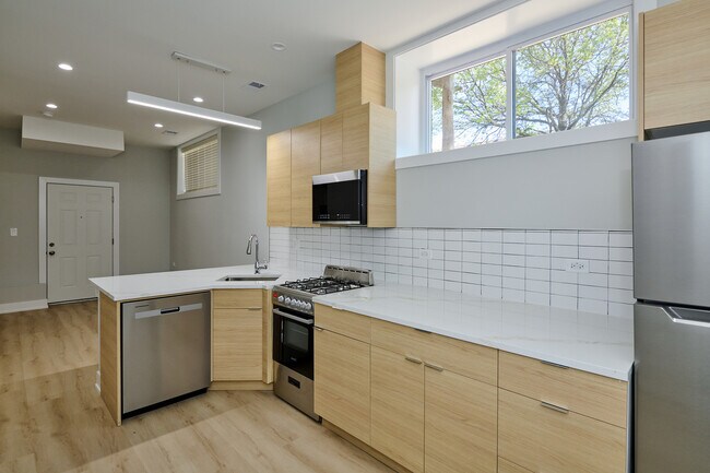 Foto del edificio - 2876 W 21st Pl