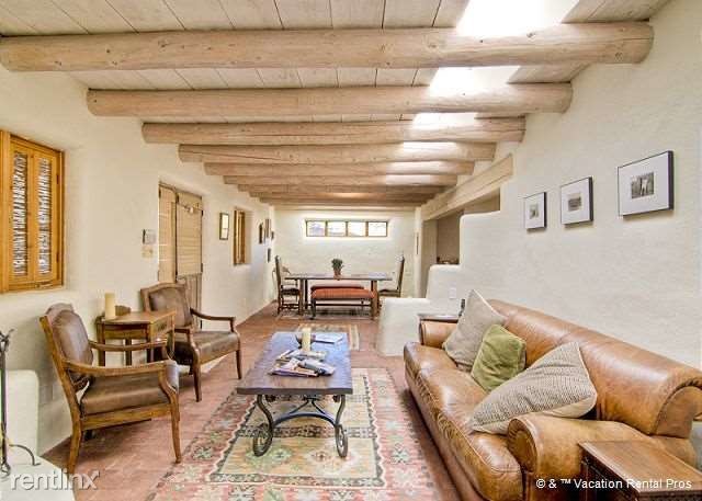 Foto del edificio - 924 Canyon Rd
