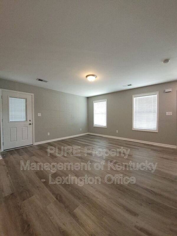 Building Photo - 1081 Judah Bear Blvd