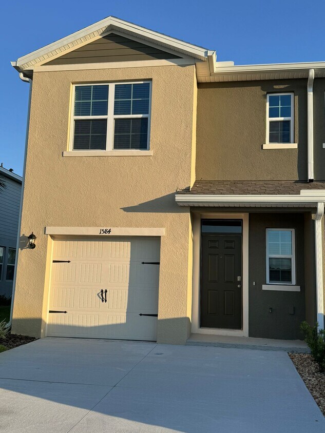 Foto principal - 1584 Swan Swim Dr