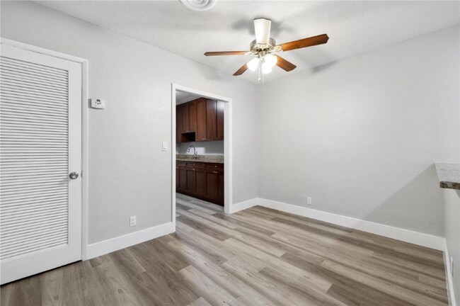 Foto del edificio - 4305 NE 21st Ave