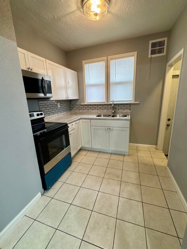 Building Photo - 4227 11th St