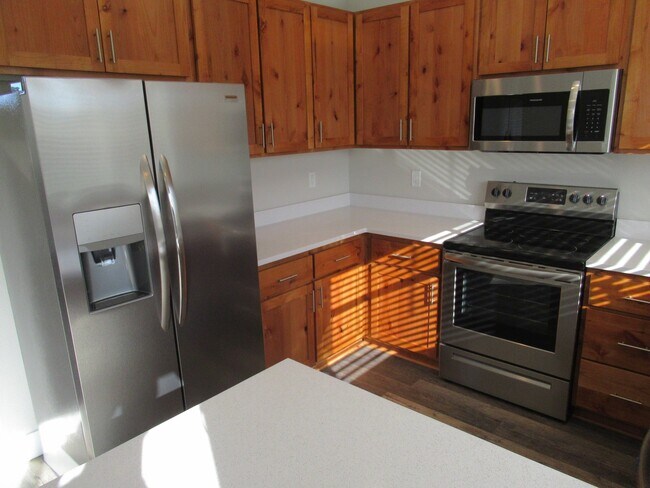 Foto del edificio - Large Duplex in South Salem!