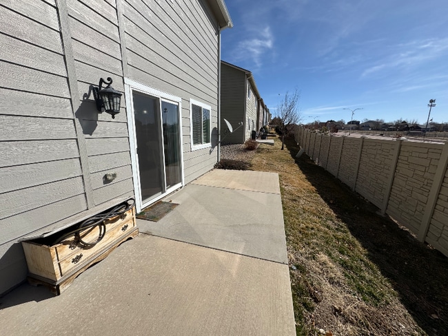 Building Photo - 3824 Swainson Dr