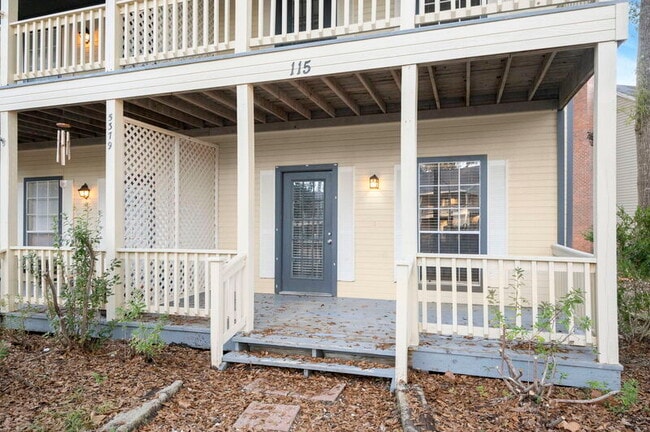 Building Photo - 5379 Rosedown Ct