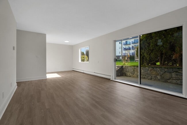 Building Photo - Blue Cedar Apartments