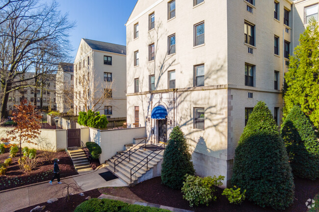 Building Photo - Cathedral Park Condominiums