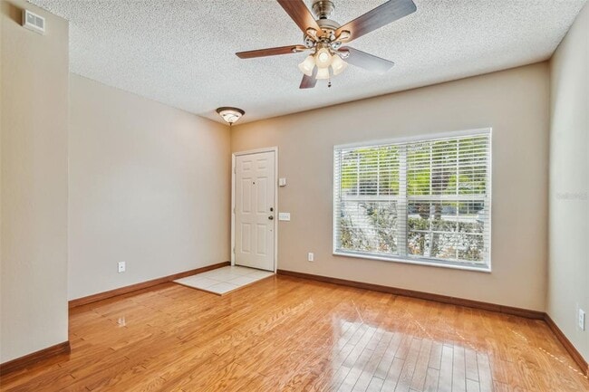 Foto del edificio - 6355 Bayside Key Dr