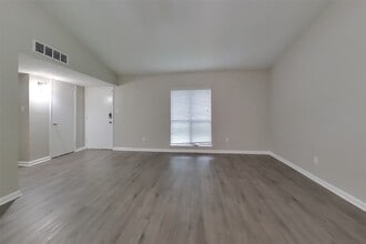 Building Photo - 17503 Nordway Dr