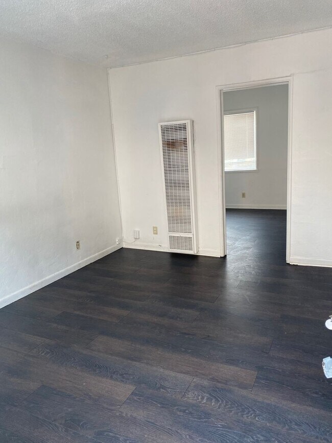 Foto del edificio - 321 E Taylor St