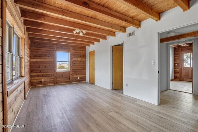 Building Photo - 2935 E Clark Ave