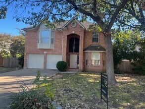 Building Photo - 417 Keenland Dr