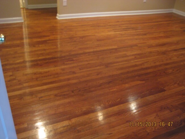 Foto del edificio - 815 W 47th St