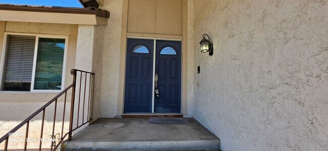 Foto del edificio - FLETCHER HILLS / EL CAJON - Nice 4 Bedroom / 3 Bath House.  AVAILABLE 07/24/2026.