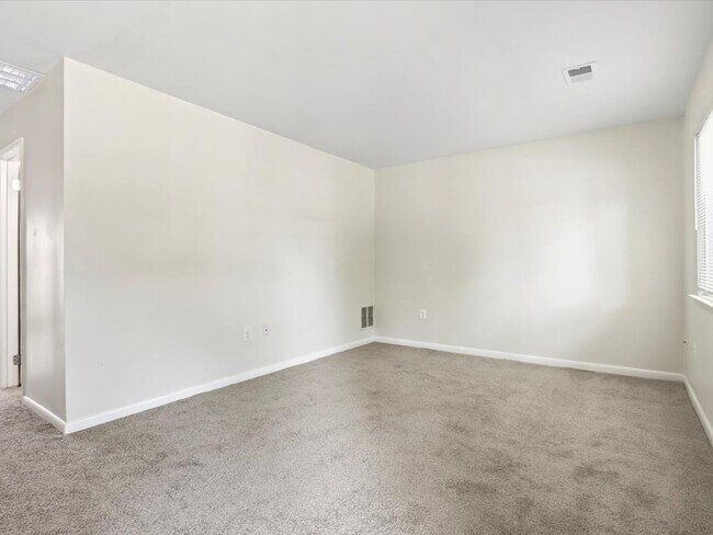 Foto del edificio - 8633 Madera Ct