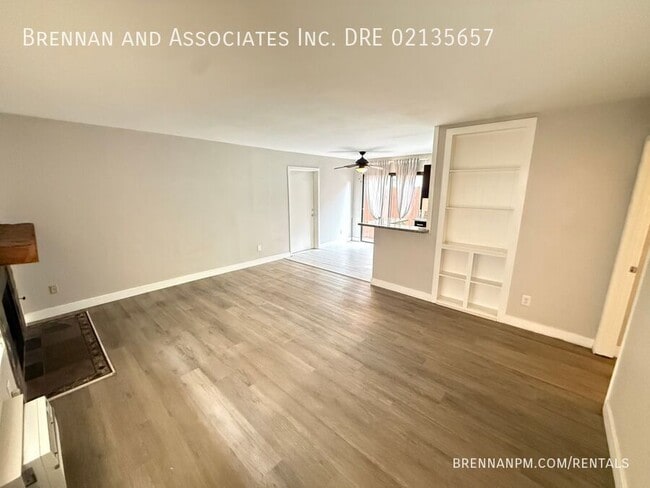 Building Photo - 4203 Idaho St
