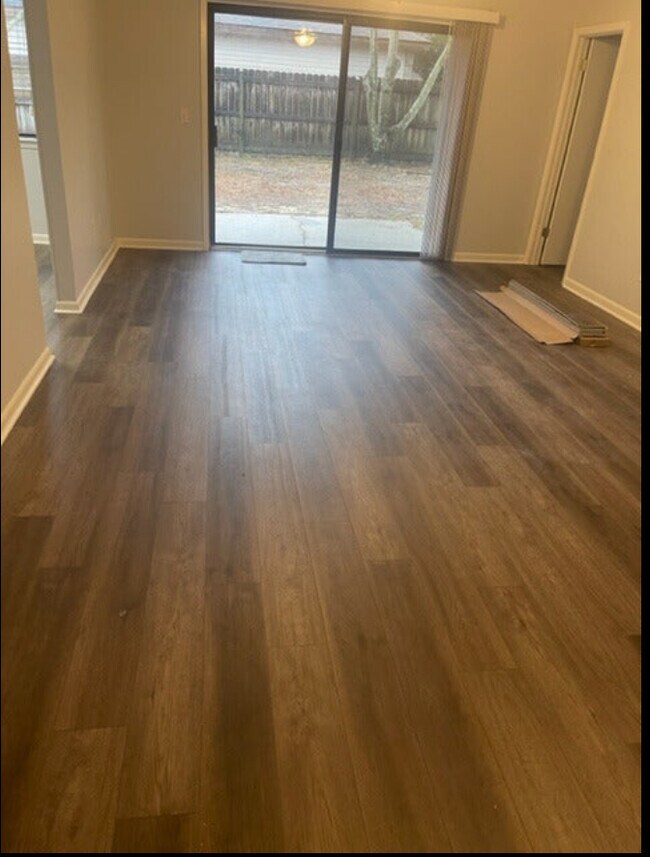 Foto del edificio - 2908 Alpine Pl