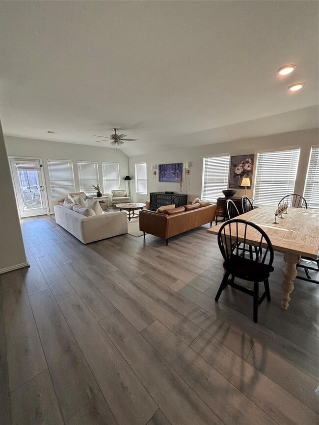 Foto del edificio - 32403 River Birch Ln