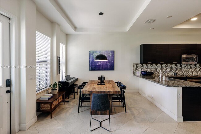 Foto del edificio - 8469 NW 51st Terrace