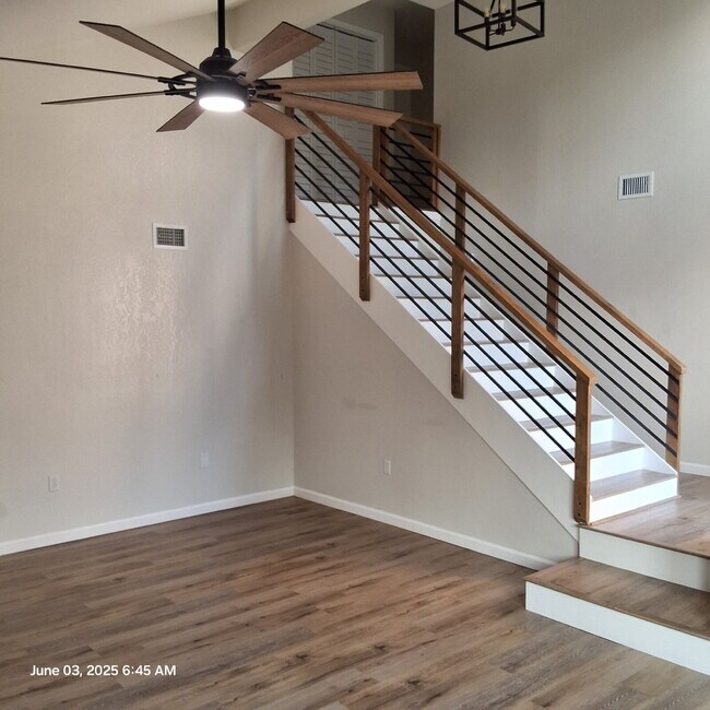 Foto del edificio - 3282 Fairway Pl