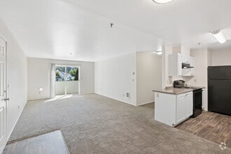 Interior Photo - Arnada Pointe