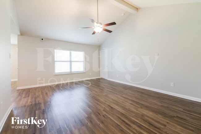 Foto del edificio - 14219 Chaps Dr