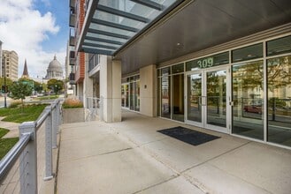 Building Photo - 309 W Washington Ave