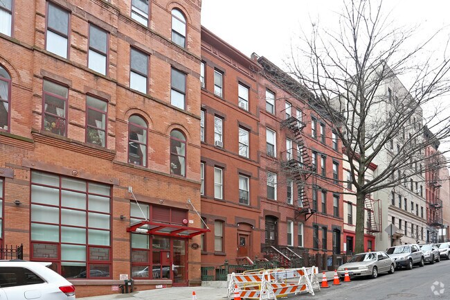 Building Photo - 462 West 146th St.