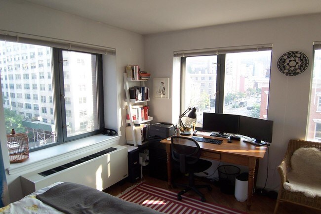 Building Photo - 401 West 22nd Street