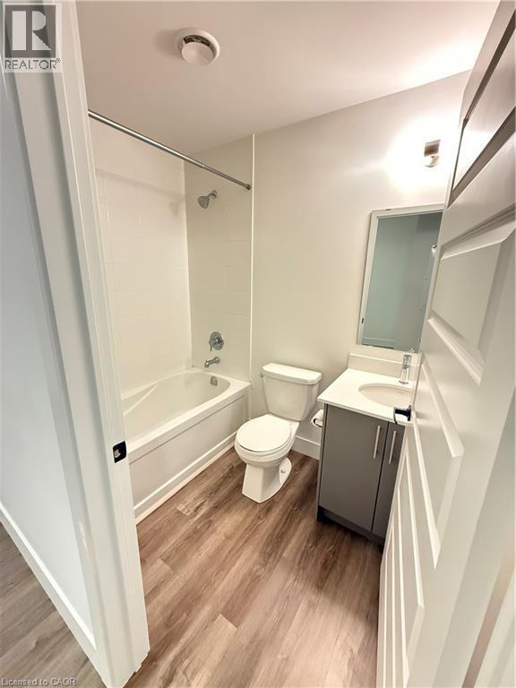 Photo du bâtiment - 1201 Lackner Blvd