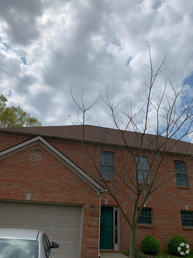 Building Photo - 916 Literary Cir