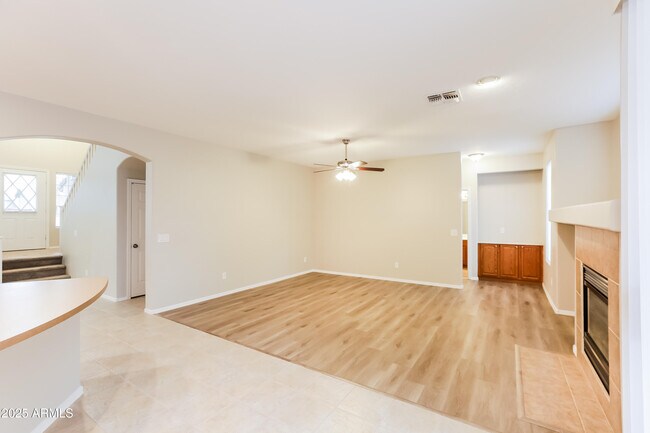 Foto del edificio - 12210 N 128th Dr