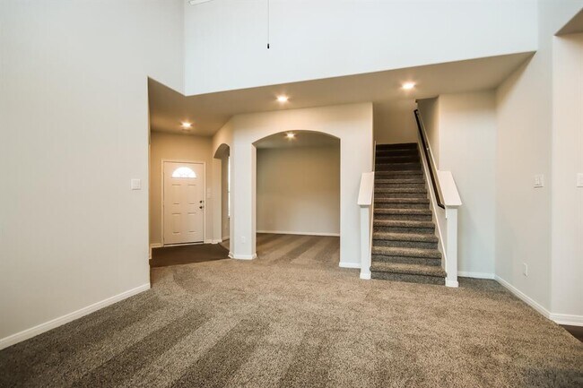 Building Photo - 26011 Babe Ruth Dr