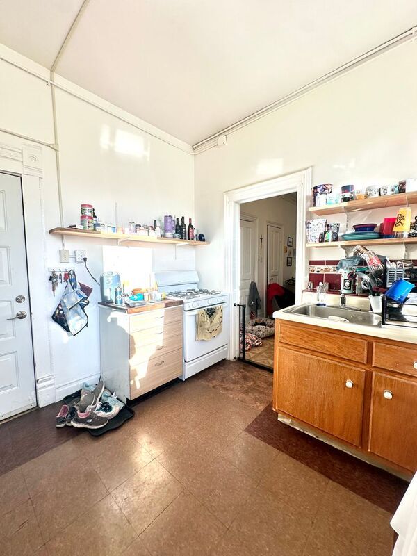 Foto del edificio - 1325 W 18th St