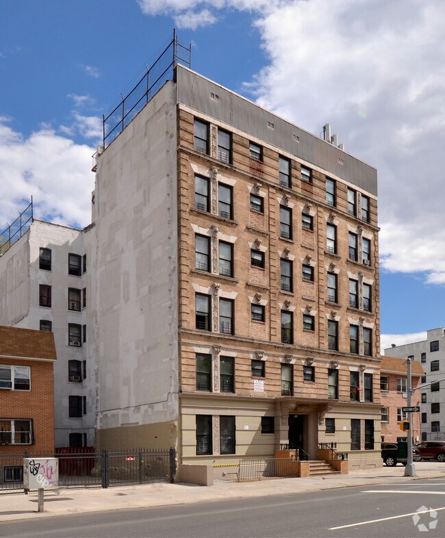 296 Brook Avenue Apartments Bronx, NY