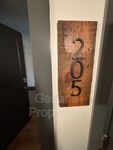 Building Photo - 73 W Main St